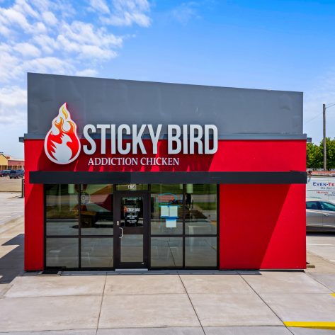 StickyBird Exterior 11 1430